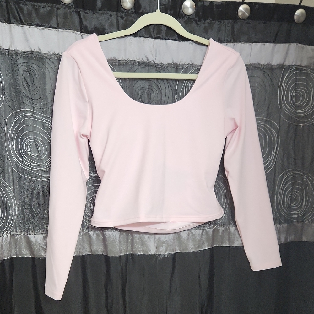 Fabletics Soft Pink Oasis Twist Top
